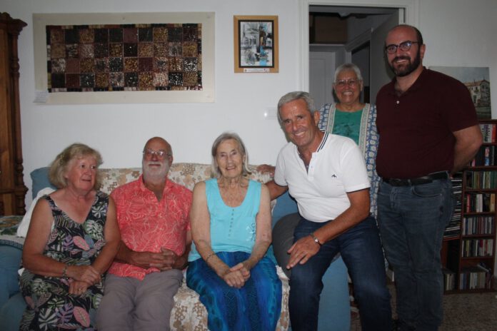 301074083_437353698434832_3668719348633418612_n