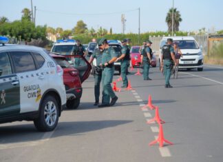 Roban el coche a un joven a punta de pistola a la salida del Pinatar Arena